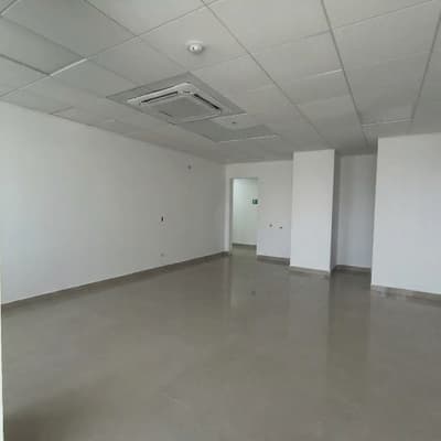 Imagen de Oficina en Arriendo Manga