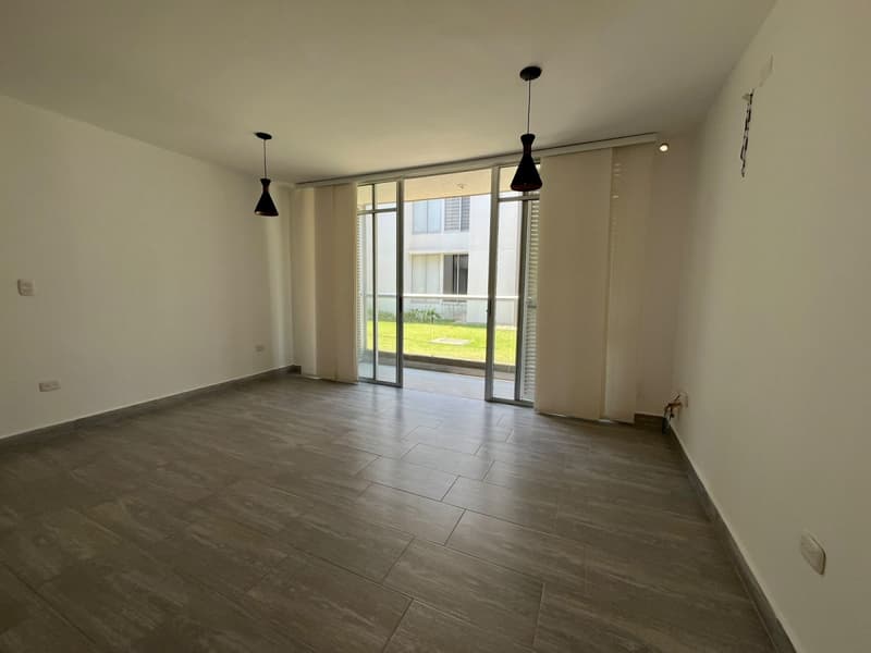 Imagen principal de Apartamento en Arriendo Serena Del Mar