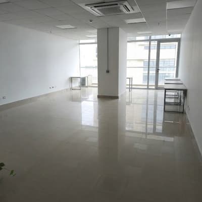 Imagen de Oficina en Arriendo Manga