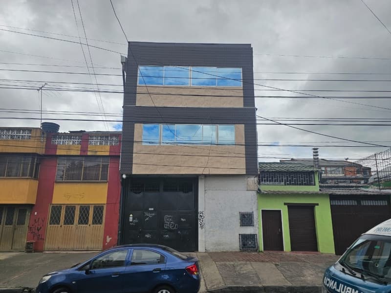 Imagen principal de Bodega en Arriendo TOBERIN