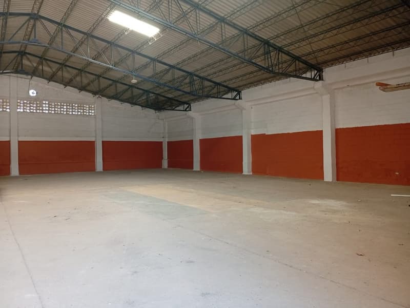 Imagen principal de Bodega en Arriendo MALAMBITO