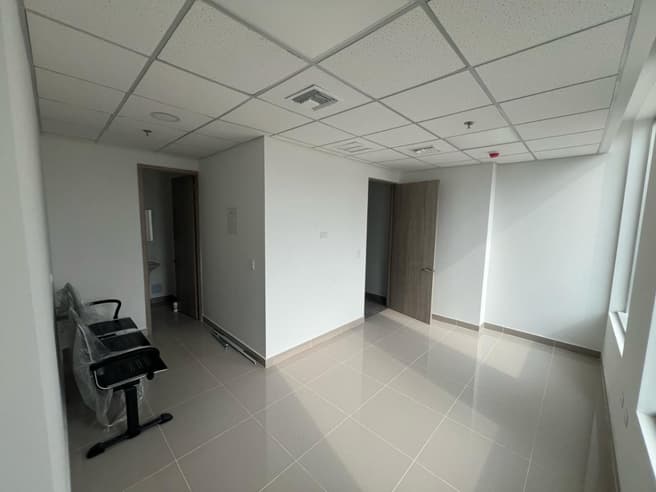 Imagen principal de Consultorio en Arriendo PORTAL DE GENOVES