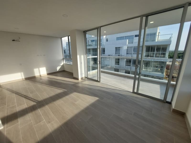 Imagen principal de Apartamento en Arriendo Serena Del Mar