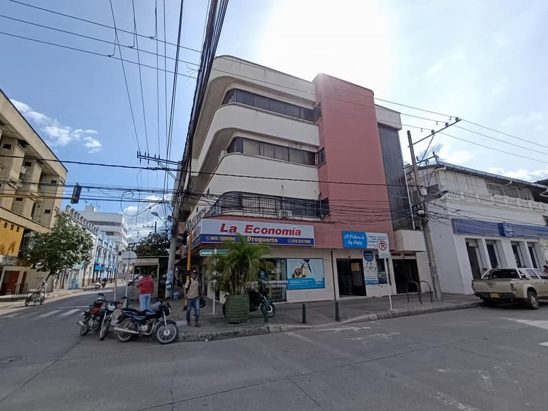 Imagen principal de Oficina en Arriendo El Centro