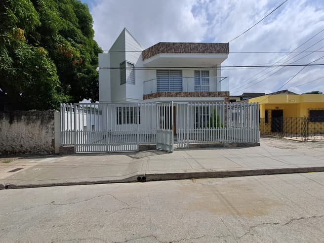 Imagen principal de Casa en Venta Daniel Lemaitre