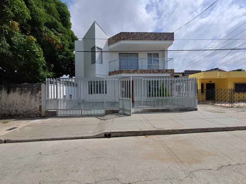 Imagen principal de Casa en Venta Daniel Lemaitre